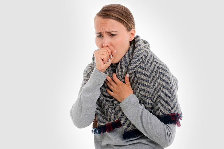 Mal di gola e tosse, i migliori rimedi